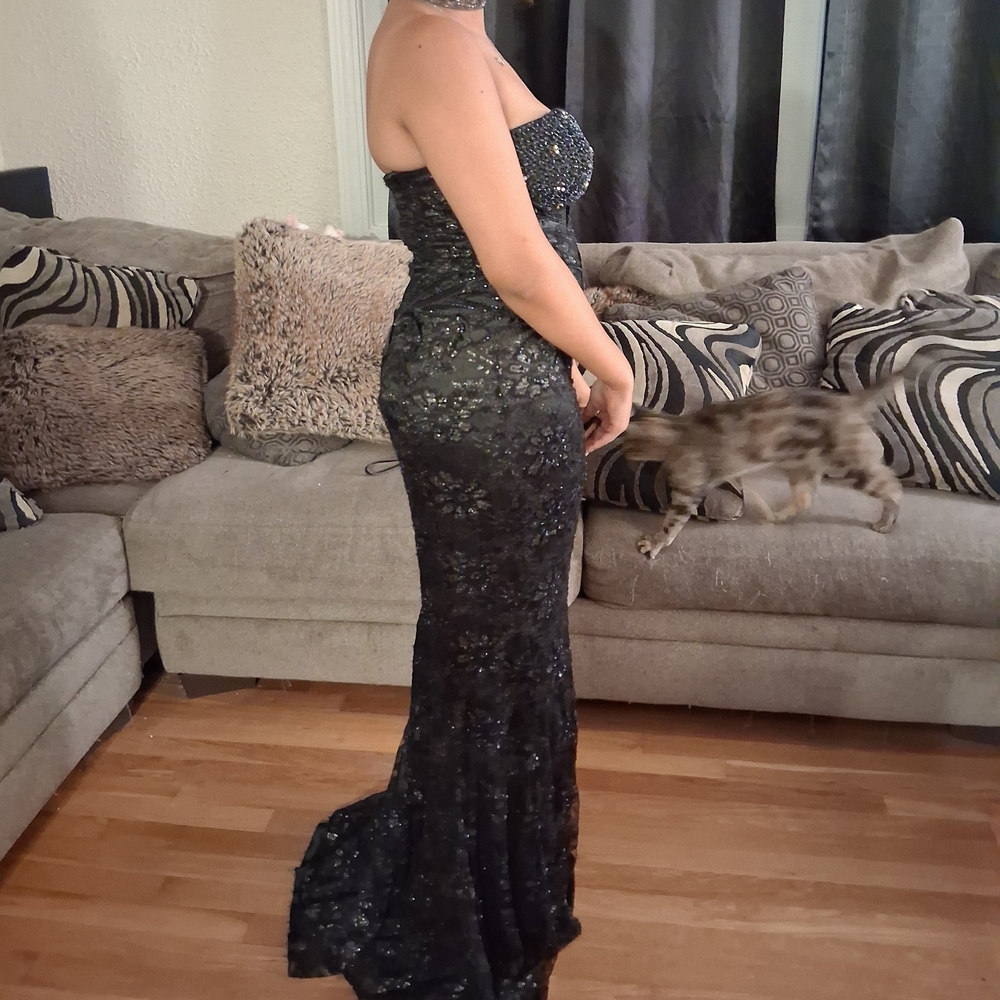 Elegant Black Strapless Evening Gown